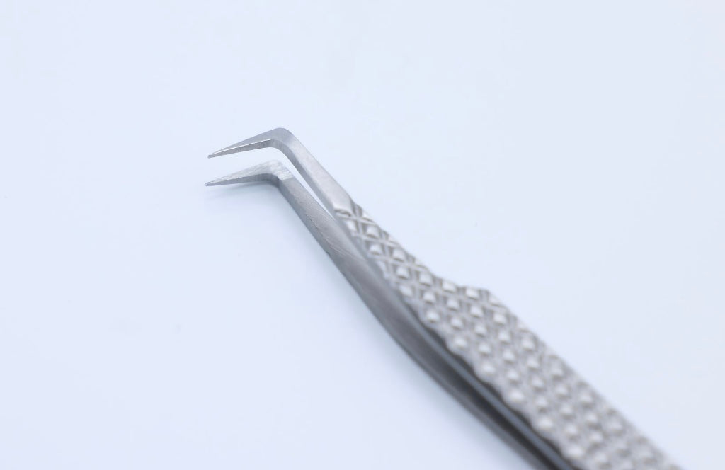 Adelia Volume Lash Tweezer